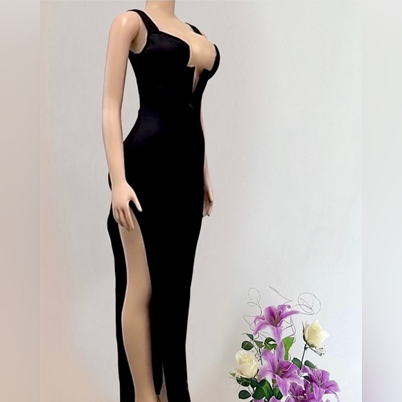 Savage Black Sexy Maxi Dress Sz M - Picture 2 of 5
